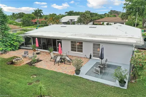 660 Pompano Dr, Naples, FL 34110 photo 2