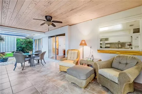 660 Pompano Dr, Naples, FL 34110 photo 4