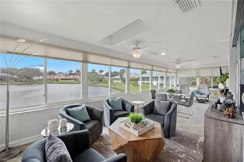 105 Versailles Cir, Naples, FL 34112