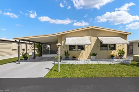 137 Kim Dr, Naples, FL 34104