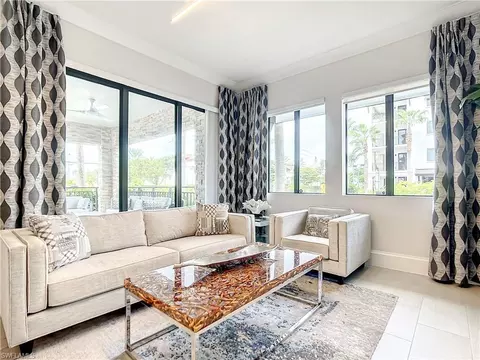 1030 3rd Ave S #101, Naples, FL 34102