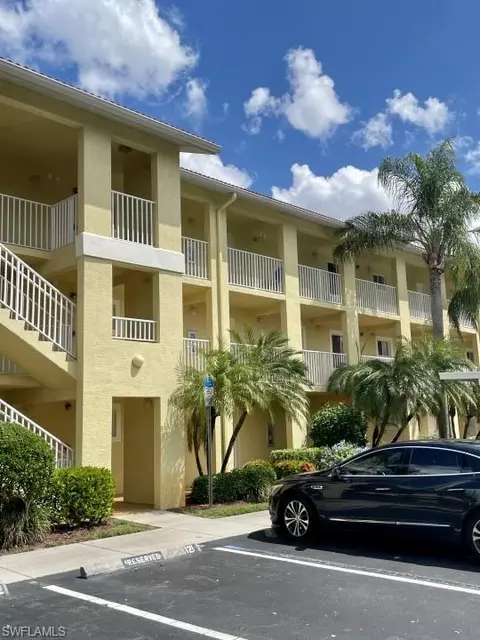 8264 Key Royal Cir #825, Naples, FL 34119