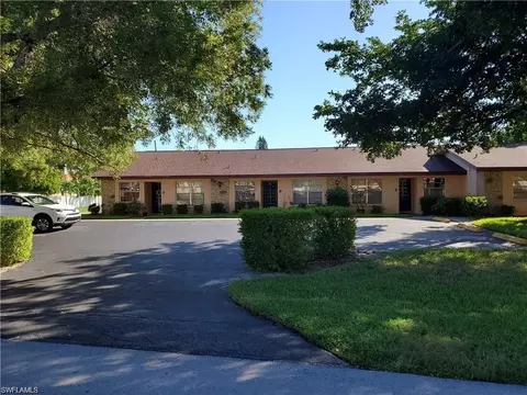 4611 SE 5th Pl #3, Cape Coral, FL 33904