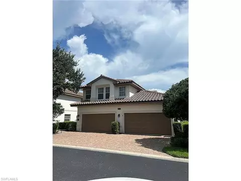 8192 Saratoga Dr #604, Naples, FL 34113