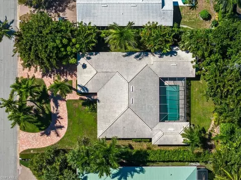 509 Turtle Hatch Ln, Naples, FL 34103 photo 3