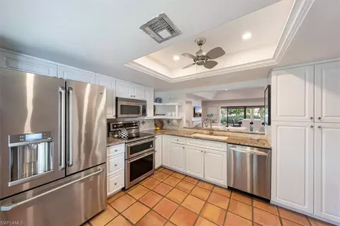 515 Serendipity Dr, Naples, FL 34108 photo 9