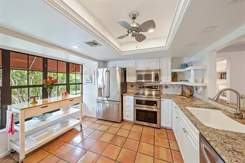 515 Serendipity Dr, Naples, FL 34108 photo 7