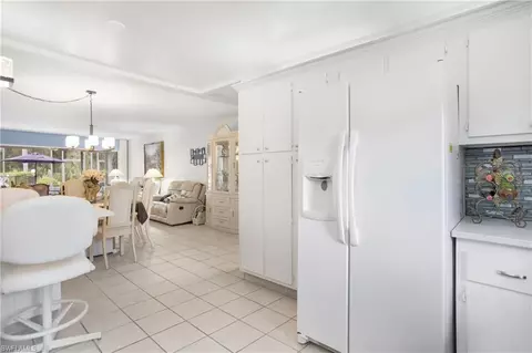 215 Cypress Way E #D1, Naples, FL 34110 photo 6