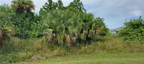 760 Goodrich Ave S, Lehigh Acres, FL 33974