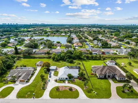 9957 Winterview Dr, Naples, FL 34109 photo 40