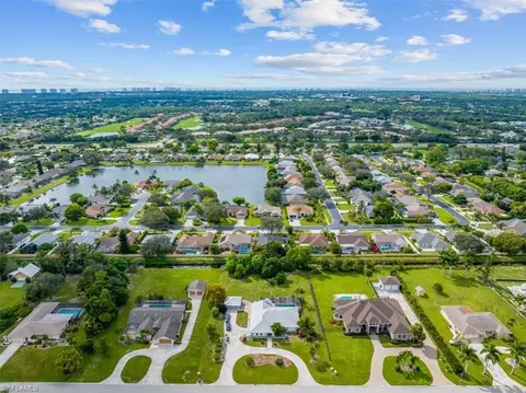 9957 Winterview Dr, Naples, FL 34109 photo 41