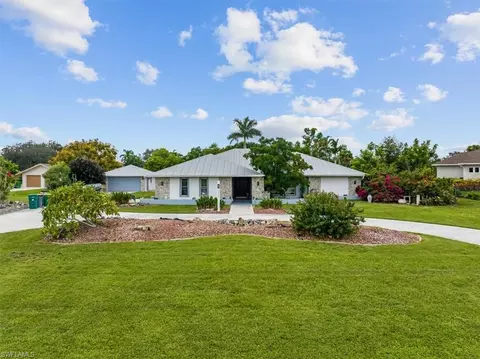 9957 Winterview Dr, Naples, FL 34109 photo 32