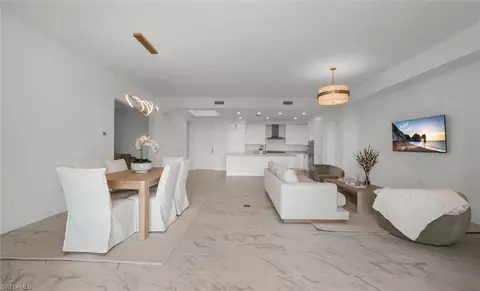 1125 Central Ave #575, Naples, FL 34102