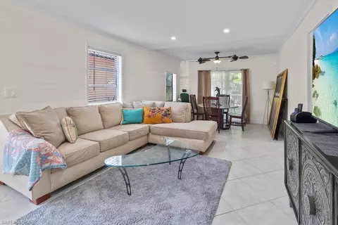 93 Dolphin Cir, Naples, FL 34113 photo 9