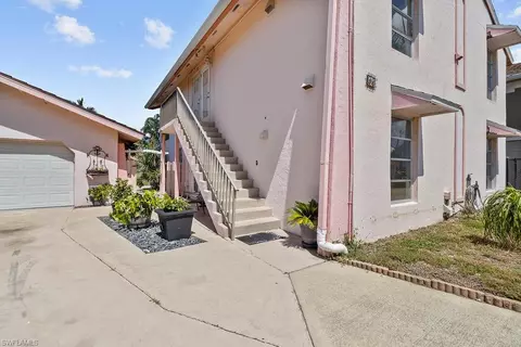 93 Dolphin Cir, Naples, FL 34113 photo 3