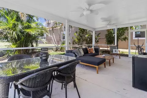 93 Dolphin Cir, Naples, FL 34113 photo 33