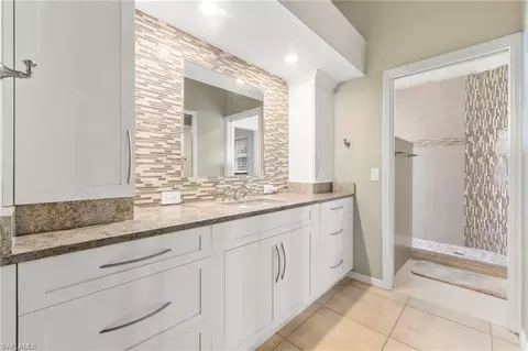 5120 Alpha Ct, Naples, FL 34105 photo 9