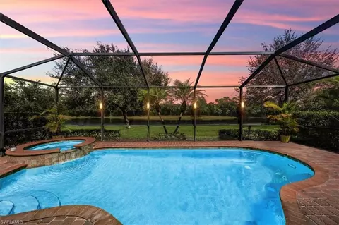 3022 Aviamar Cir, Naples, FL 34114