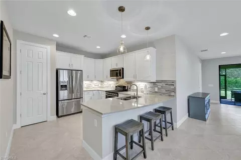 7630 Jacaranda Ln, Naples, FL 34114 photo 9