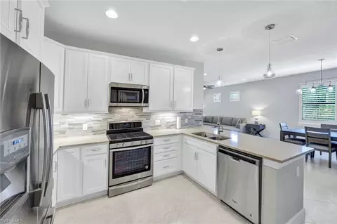 7630 Jacaranda Ln, Naples, FL 34114 photo 7