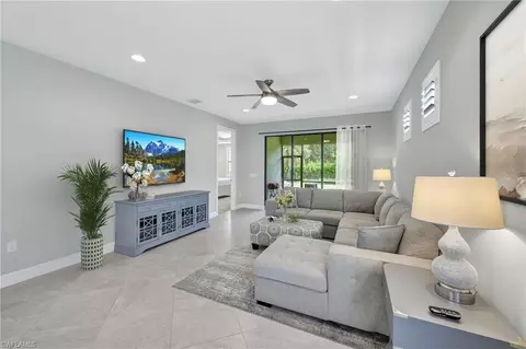 7630 Jacaranda Ln, Naples, FL 34114 photo 4