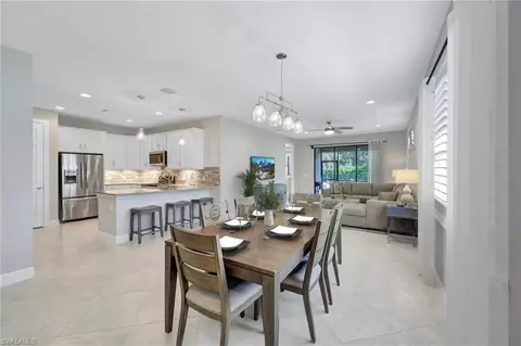 7630 Jacaranda Ln, Naples, FL 34114 photo 3