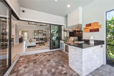 2770 Aviamar Cir, Naples, FL 34114 photo 24