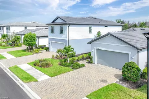 2236 Yellowfin Cir, Naples, FL 34114