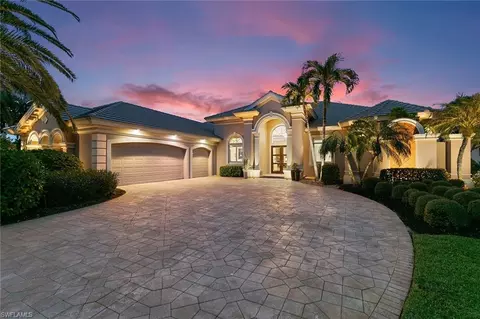 10590 Glen Lakes Dr, Bonita Springs, FL 34135