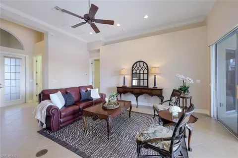 6074 Divot Ct, Naples, FL 34113 photo 5