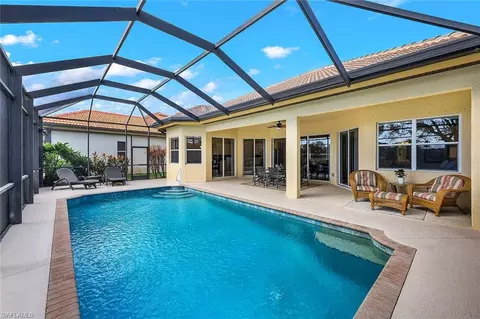 6074 Divot Ct, Naples, FL 34113 photo 2
