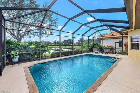 6074 Divot Ct, Naples, FL 34113