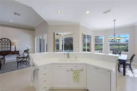 6074 Divot Ct, Naples, FL 34113 photo 10