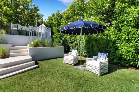 Exterior - 125 18th Ave S, Naples, FL 34102 photo 7 of 7