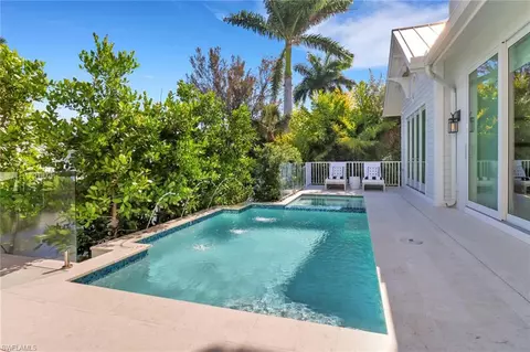 Exterior - 125 18th Ave S, Naples, FL 34102 photo 4 of 7