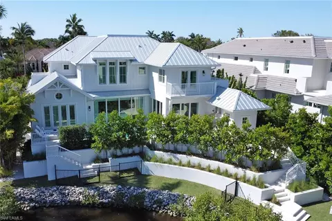 View/Area - 125 18th Ave S, Naples, FL 34102 photo 3 of 4