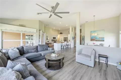 2520 Grove Isle Ct, Naples, FL 34109 photo 3