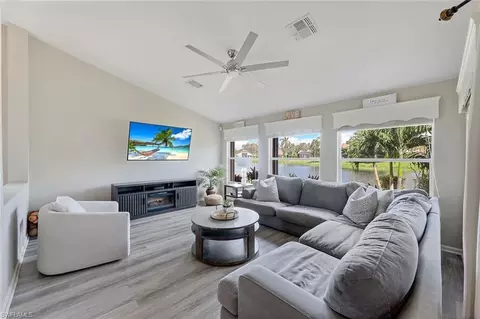 2520 Grove Isle Ct, Naples, FL 34109 photo 4