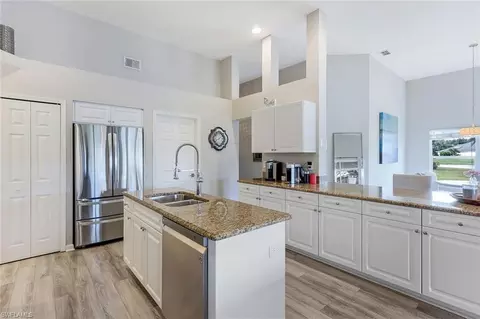 2520 Grove Isle Ct, Naples, FL 34109 photo 9
