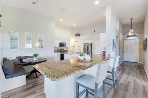 2520 Grove Isle Ct, Naples, FL 34109 photo 8
