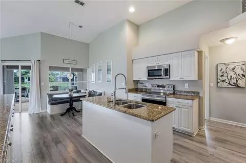 2520 Grove Isle Ct, Naples, FL 34109 photo 5