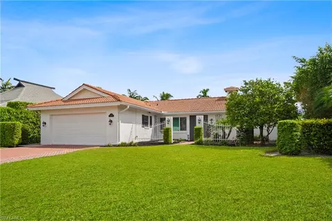 19 Capri Blvd, Naples, FL 34113 photo 2