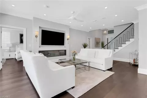Living - 20139 Seadale Ct, Estero, FL 33928 photo 3 of 5