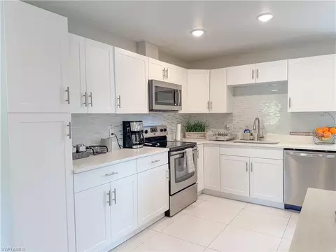 5490 25th Pl SW, Naples, FL 34116