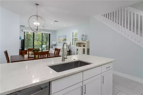 7336 Rockefeller Dr, Naples, FL 34119 photo 2