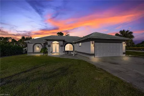 1285 47th Ave NE, Naples, FL 34120