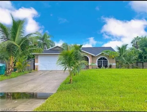 5418 27th Pl SW, Naples, FL 34116