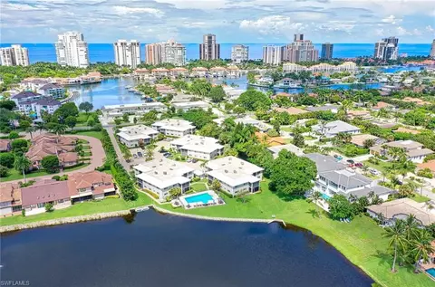 4160 Crayton Rd #A2, Naples, FL 34103