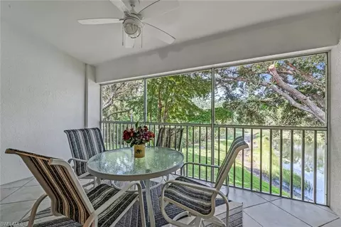 1005 Tarpon Cove Dr #203, Naples, FL 34110