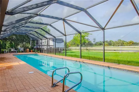 4506 Ida Ct, Labelle, FL 33935 photo 2